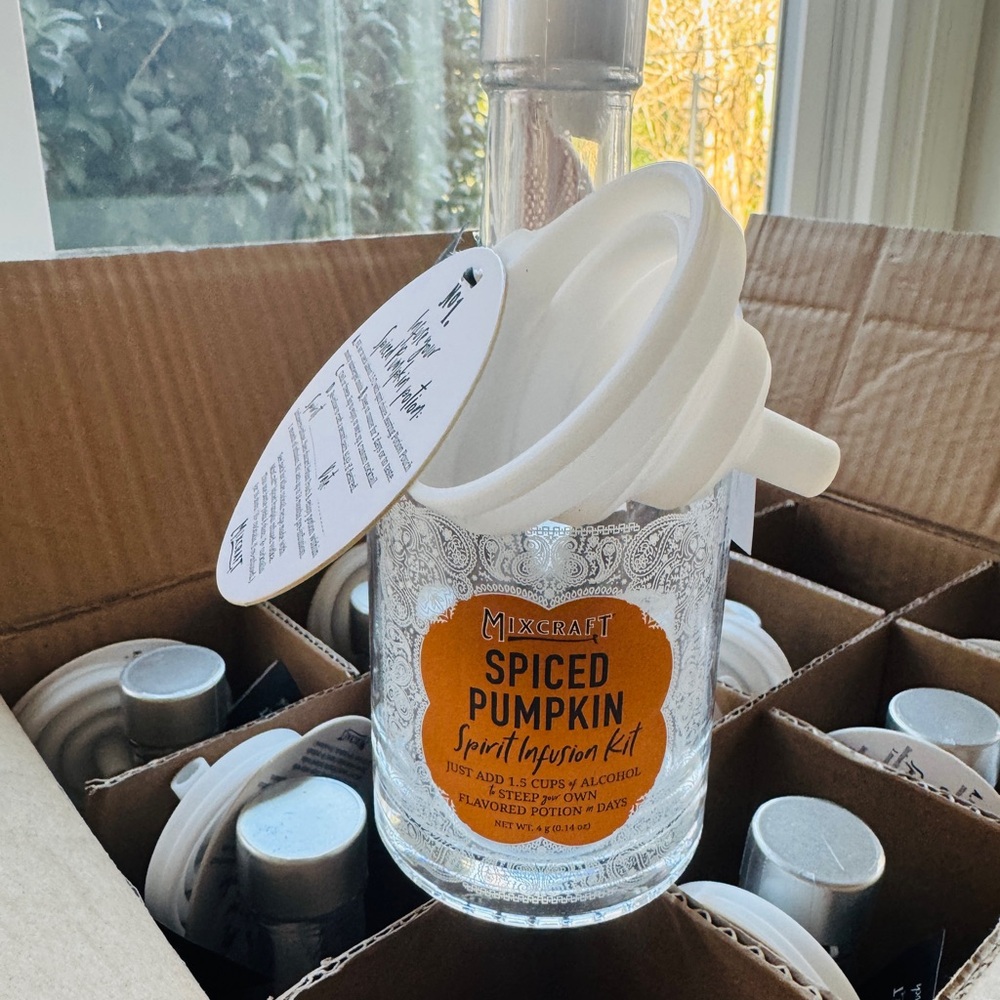 Spiced Pumpkin Spirit Infusion Kit by Mixcraft (New)